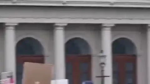 273806767 463255018682101 4892406150813379697 N.mp4